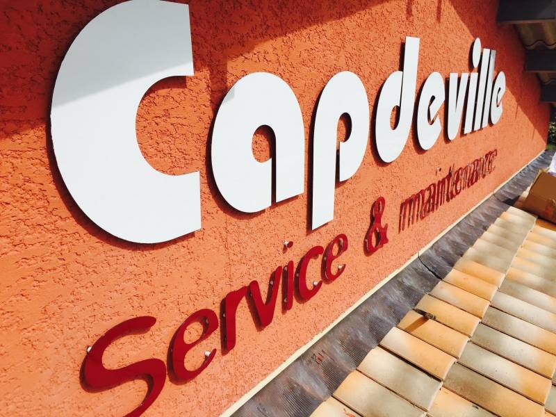 Enseigne en lettre découpées et posées pour l'entreprise Capdeville à Cintegabelle